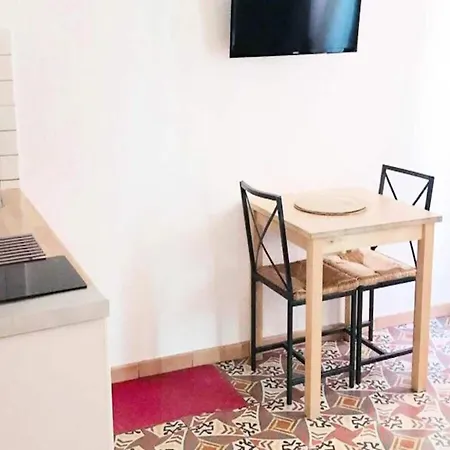 For 2 People Διαμέρισμα Κολιούρ